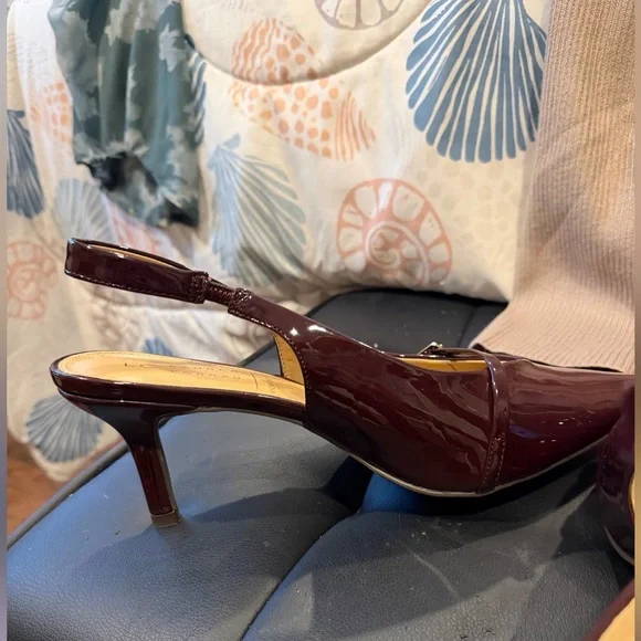 Kohl’s pumps with sling back- burgundy maroon color size 9.5 women’s, never worn - Picture 4 of 6